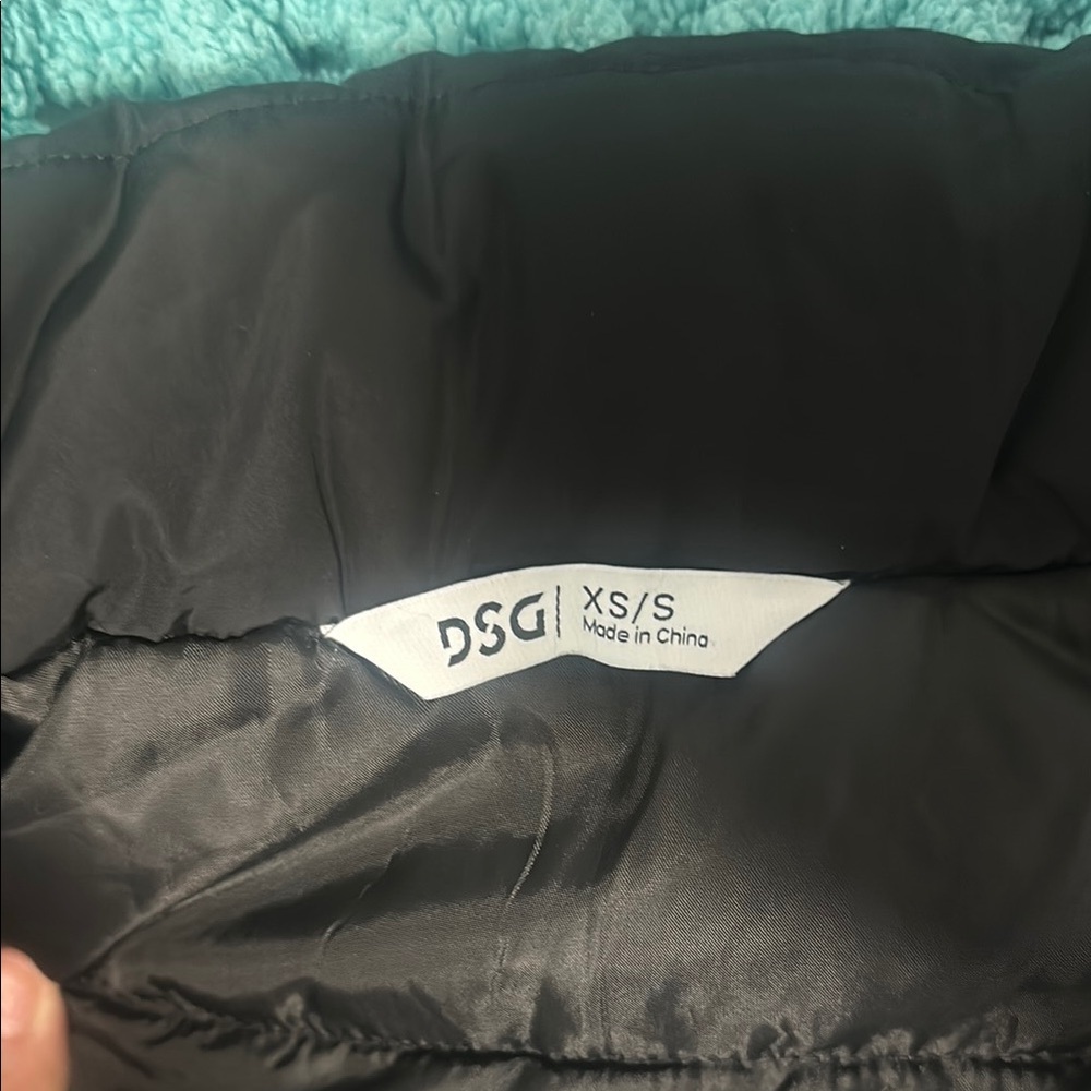 Black Puffer Vest - Picture 2 of 5